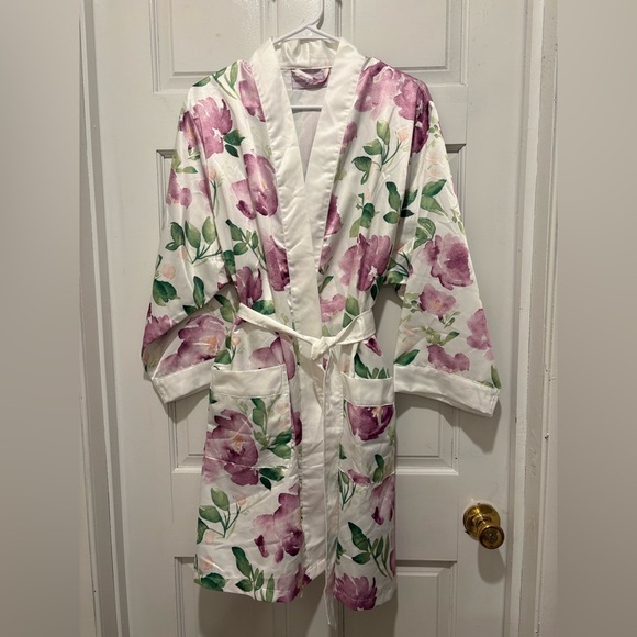 Satin Floral Women's Robe - Picture 1 of 3